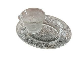 8 Piece Indiana Exclusive Tiara Glass Sandwich Snack Luncheon Oval Plate Tea Cup